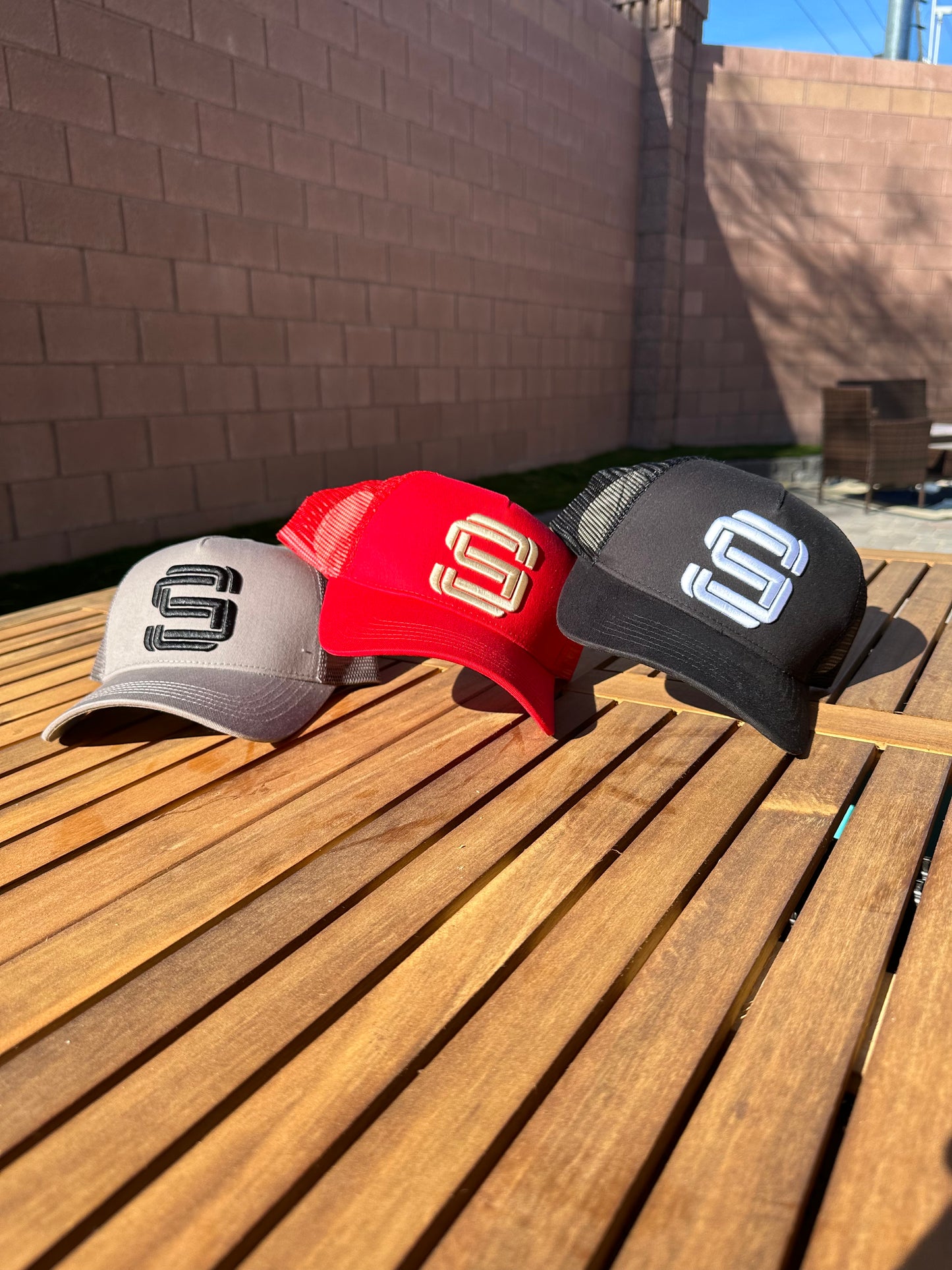 Logo S Trucker